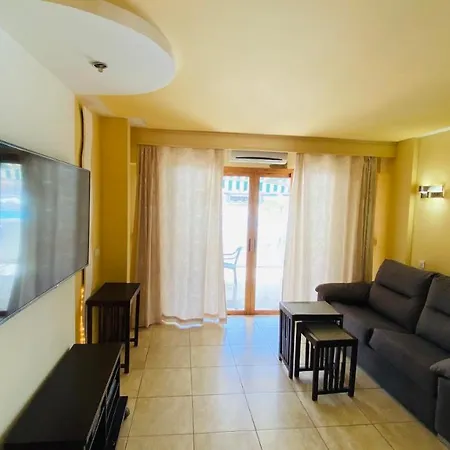 Cozy Close To Fanabe Beach, Tenerife Appartamento Costa Adeje (Tenerife)